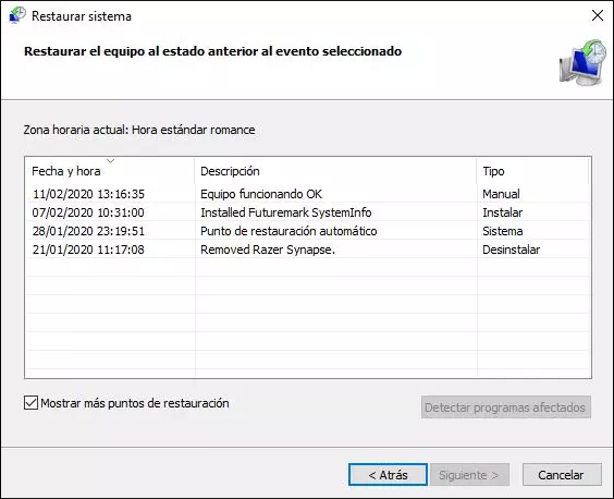 seleccione el punto de restauración para restaurar el sistema windows